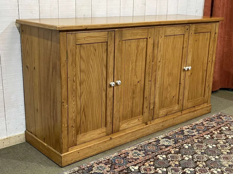 Pamono English 4-Door Fir Sideboard, 1950s> Sideboards & Buffets