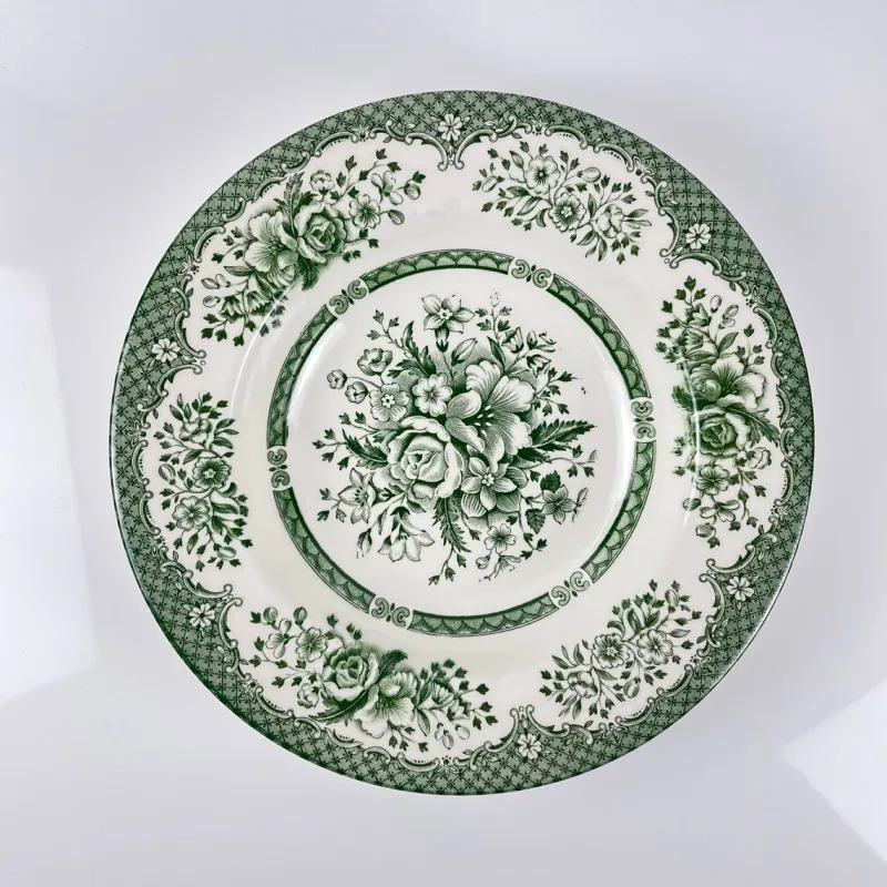 Pamono English Green Earthenware Soup Plates, Late 19th Century, Set of 2> Dinner Plates & Bowls