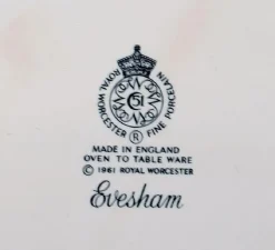 Best Pamono English Large Evesham Lidded Tureen in Porcelain from Royal Worcester, 1980s