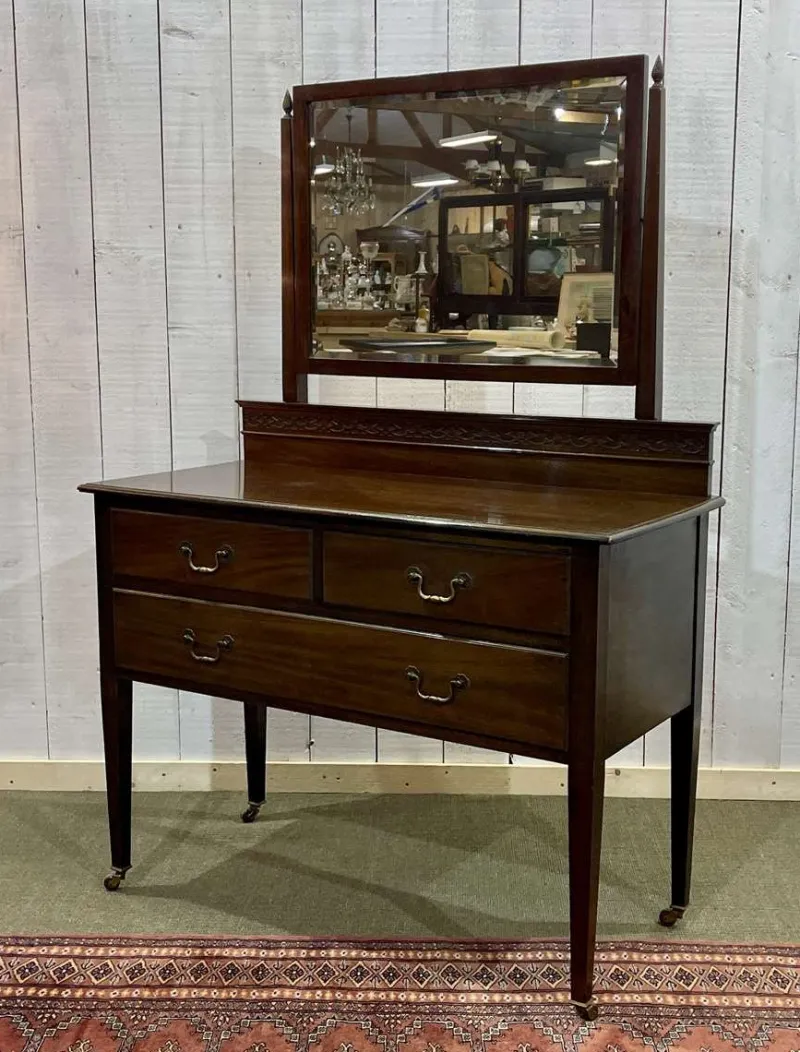 Sale Pamono English Mahogany Dressing Table, Early 20th Century