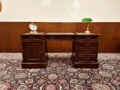 Discount Pamono English Narrow Chesterfield Desk