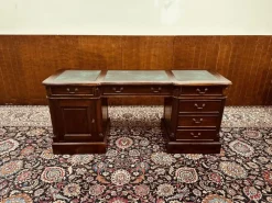 Discount Pamono English Narrow Chesterfield Desk