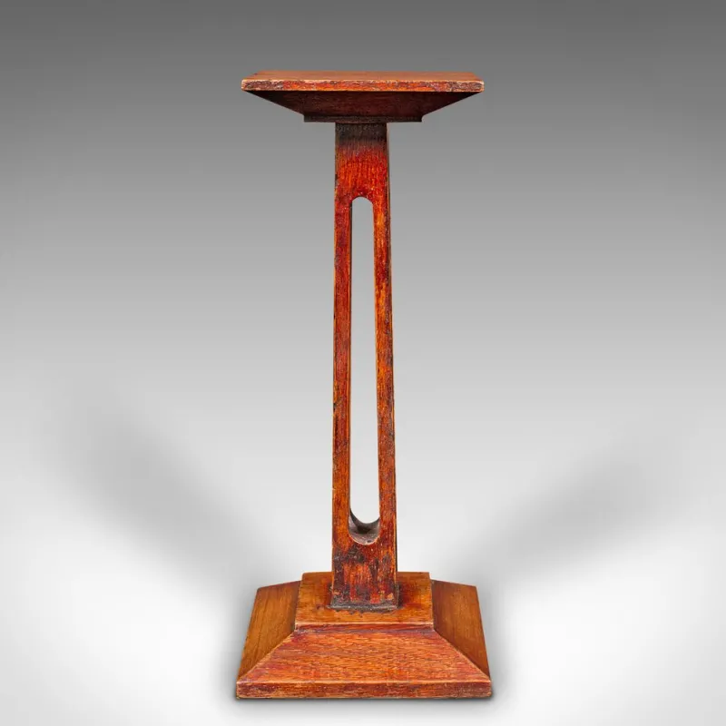 Online Pamono English Oak Statue Stand