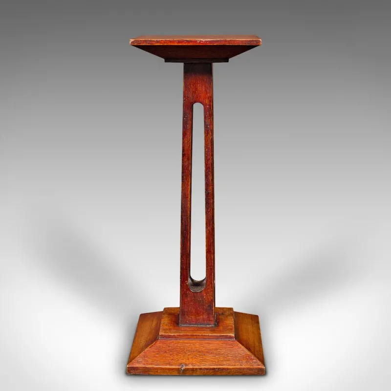 Online Pamono English Oak Statue Stand