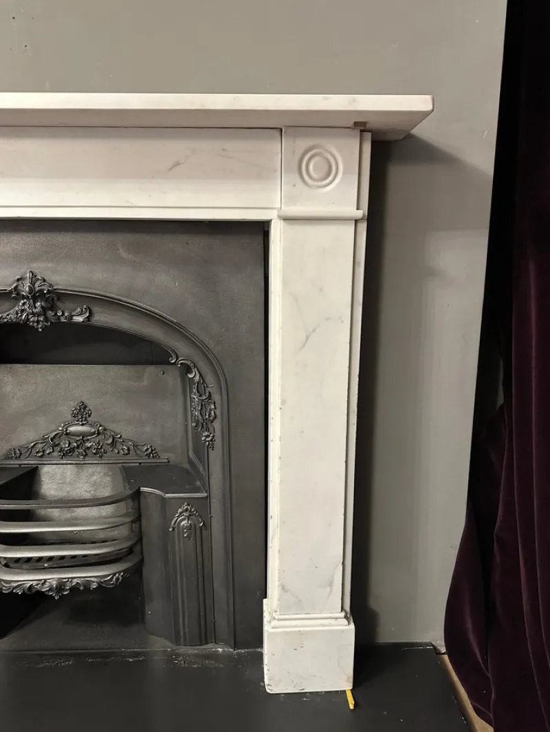 Pamono English Regency Statuary White Marble Fireplace Mantel, 1800s> Fireplaces And Mantels