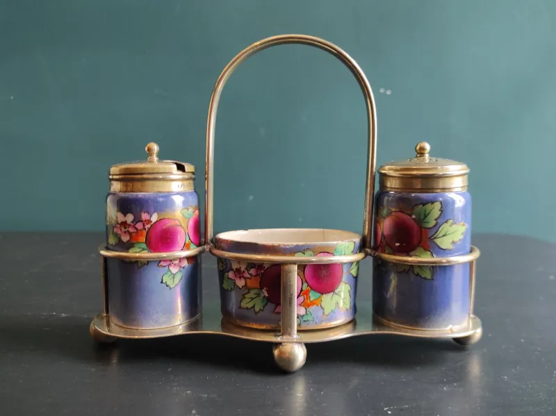 Pamono English Silver-Plated and Lusterware Cruet Set from John Turton & Co., Sheffield, 1920s, Set of 4> Salt & Pepper Shakers