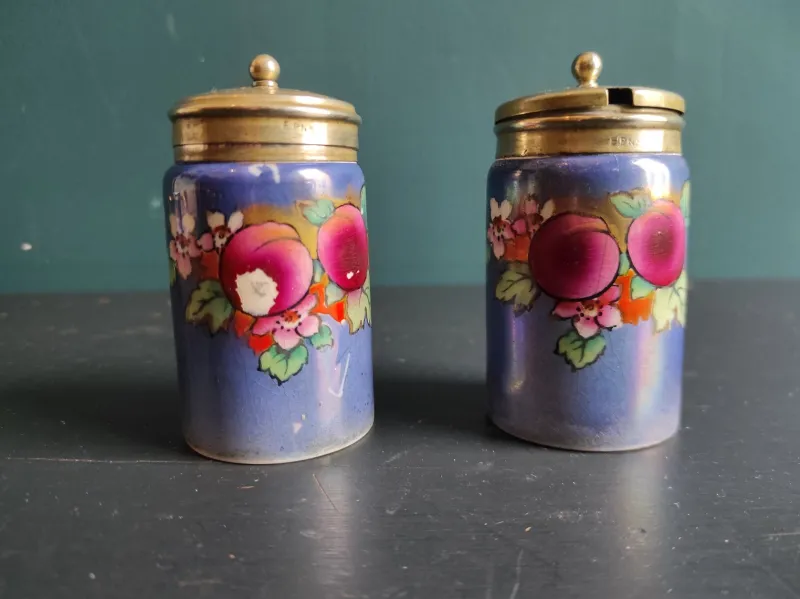 Pamono English Silver-Plated and Lusterware Cruet Set from John Turton & Co., Sheffield, 1920s, Set of 4> Salt & Pepper Shakers