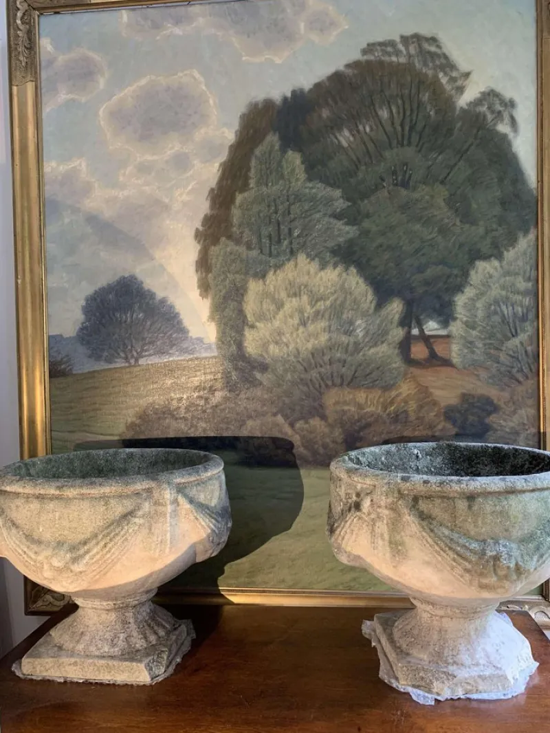 Pamono English Stone Urns, 1920s, Set of 2> Garden Accessories