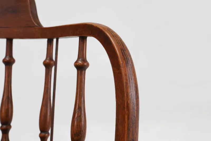 Pamono English Swivel-Base Captain Desk Chair, 1850s> Office Chairs