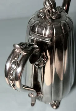 Pamono English Teapot in Silver-Plating from Dixon James, 1890><noscript><img width=