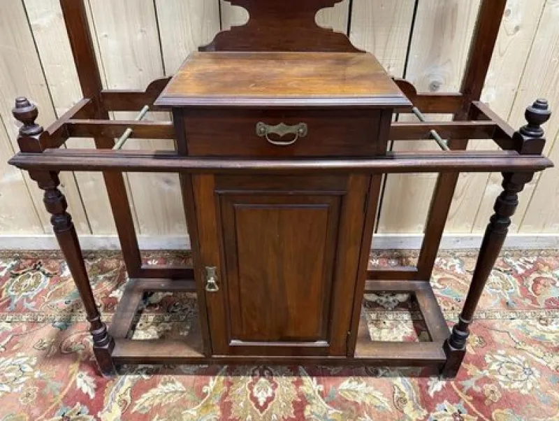 Pamono English Wardrobe in Mahogany> Racks, Hooks & Valets