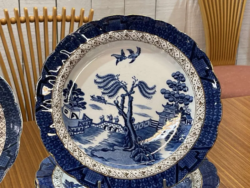 Pamono English Willow Porcelain Dinner Service, Set of 27> Dinnerware Accessories