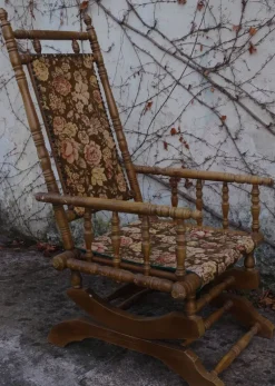 Pamono English Wooden Rocking Chair, 1930s><noscript><img width=
