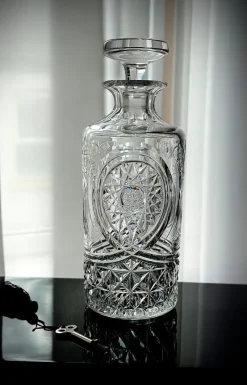 New Pamono Engraved Cut Glass Decanter with Silver-Plated Gin Tag, 1930s