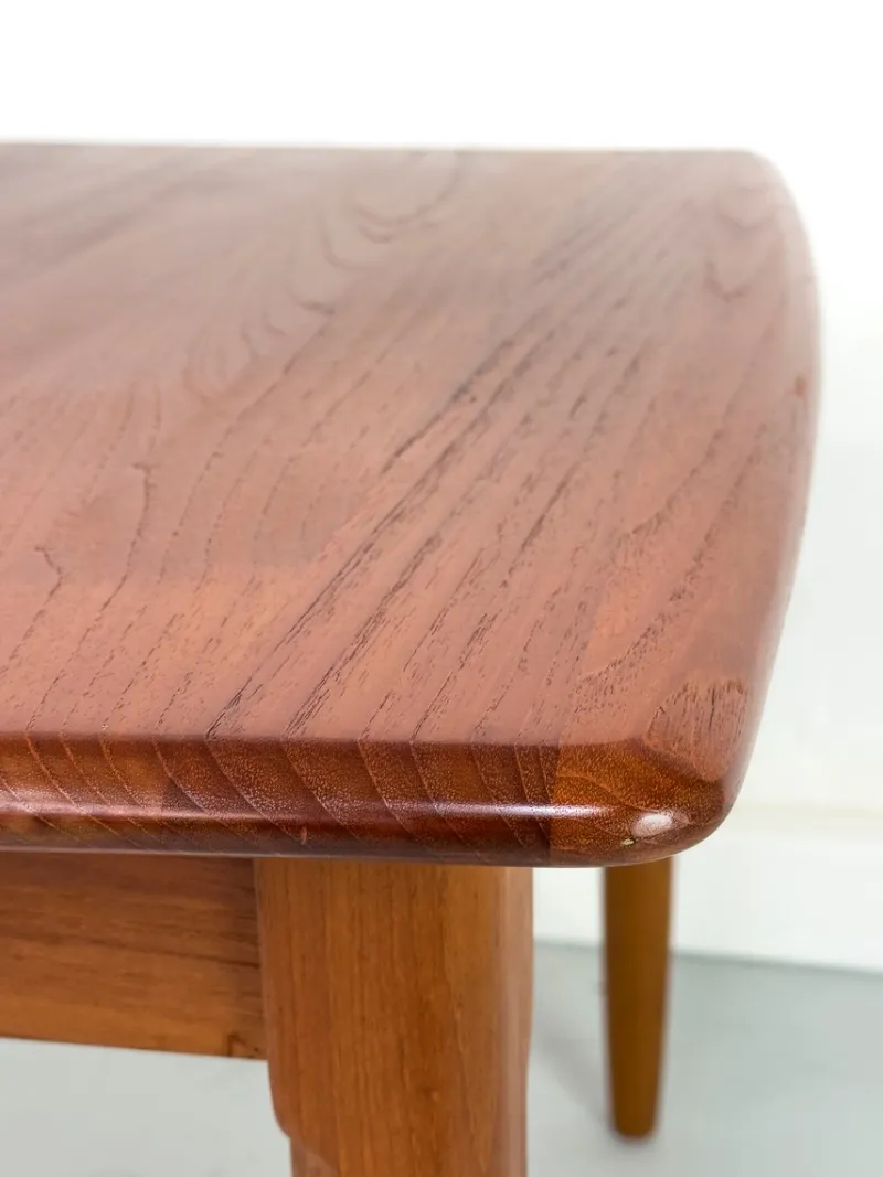 Pamono Extendable Teak Boat Shaped Dining Table, 1970s> Dining Tables & Sets