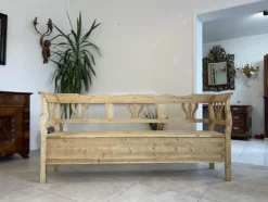 New Pamono Farm Bench in Natural Wood