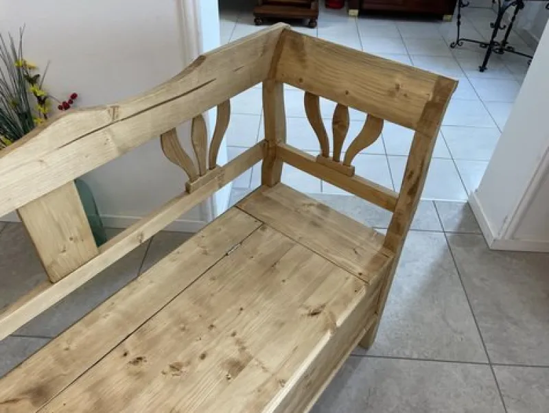New Pamono Farm Bench in Natural Wood