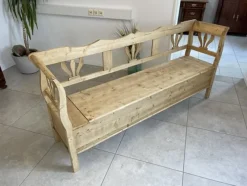 New Pamono Farm Bench in Natural Wood