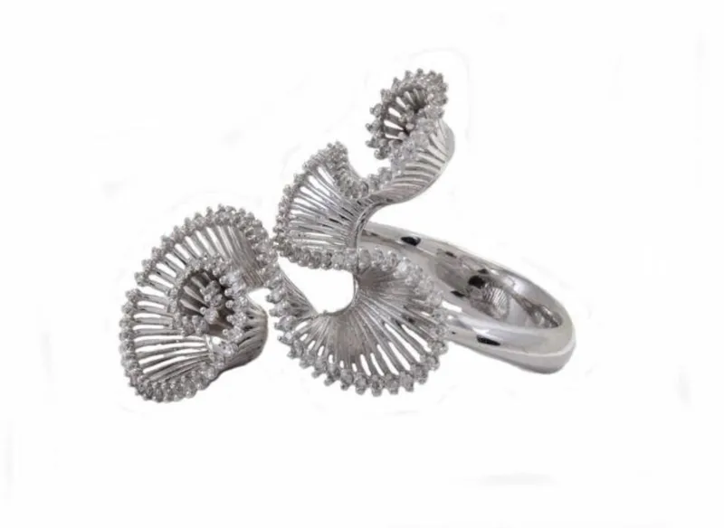 Pamono Fashion Ring in 18 Kt White Gold with Diamond> Rings