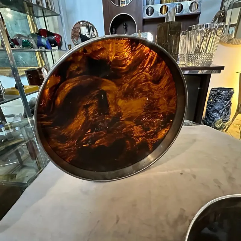 Pamono Faux Tortoiseshell Acrylic Glass and Silver-Plated Metal Barware Trays from Christian Dior, 1970s, Set of 2> Trays
