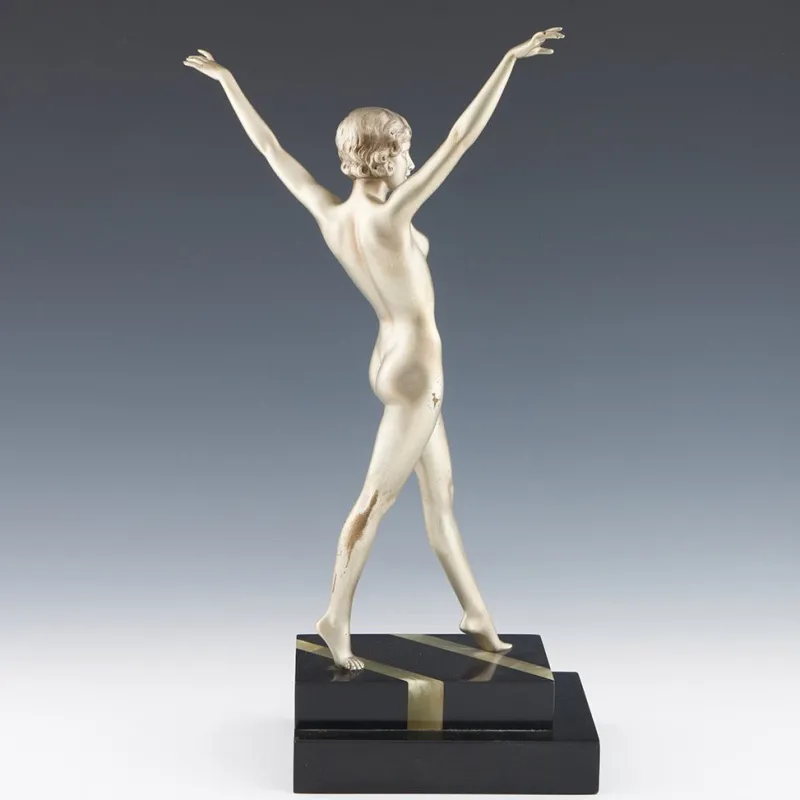 New Pamono Ferdinand Preiss, Art Deco Striding Lady, 1920s, Bronze with Marble Base