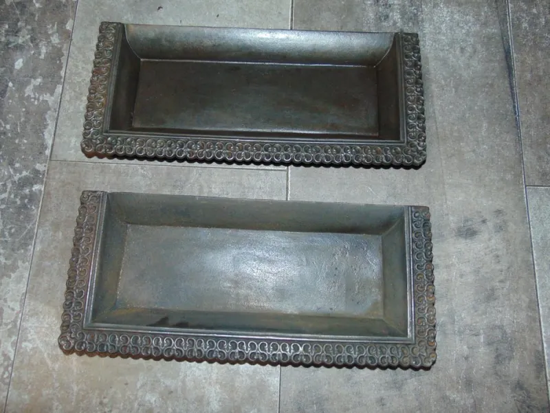 Online Pamono Fireplace Ash Pan in Cast Iron, 1890s