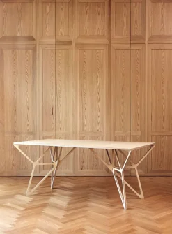 Outlet Pamono First Table by Almost
