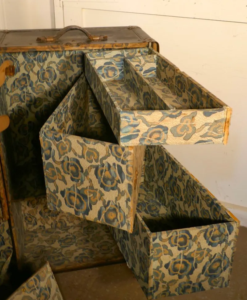 Pamono Fitted Steamer Trunk or Cabin Wardrobe from Excelsior, USA, 1890s> Trunks Crates & Baskets