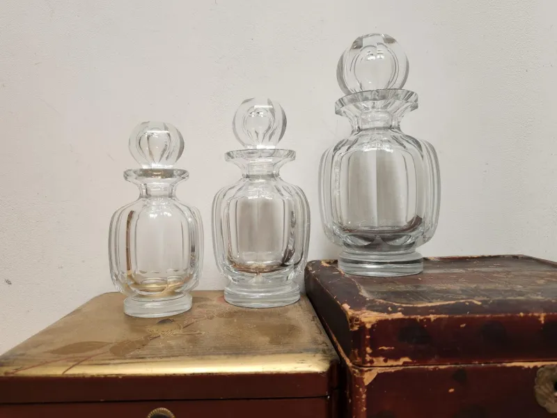 Pamono Flat Cut Clear Crystal Malmaison Perfume Bottles with Stoppers from Baccarat, 1940s, Set of 3> Bottles, Carafes & Jugs