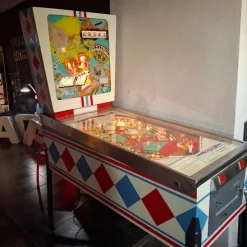 Pamono Flipper from Gottlieb Royal, 1974><noscript><img width=