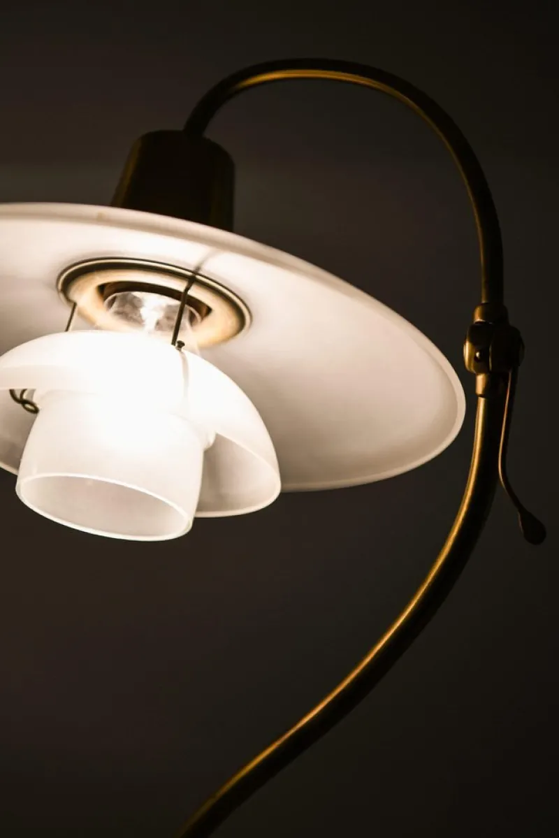 Pamono Floor Lamp in Bronze and Brass with Glass Shades attributed to Poul Henningsen, 1940s> Ceiling Lights