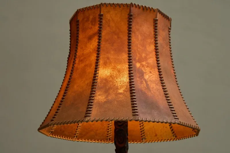 Pamono Floor Lamp in Hand-Carved Wood with Leather Shade, Early 20th Century> Floor Lamps
