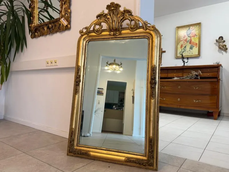 Online Pamono Florentine Mirror with Acanthus Leaf