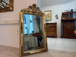 Online Pamono Florentine Mirror with Acanthus Leaf