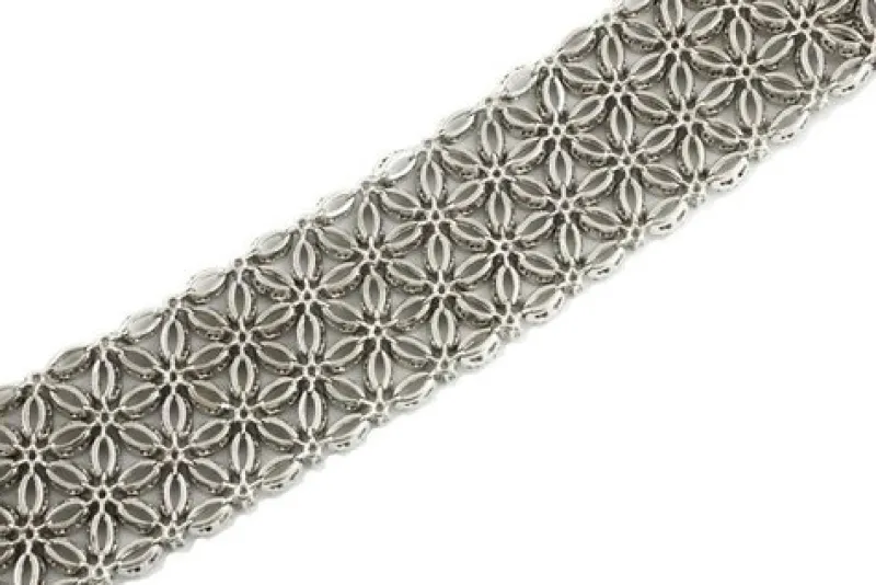 Outlet Pamono Flower Themed White Gold Bracelet with White Diamonds