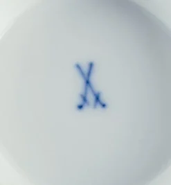Pamono Flowerpot in Porcelain with Motif of Faun and Bucolic Scenes from Meissen><noscript><img width=