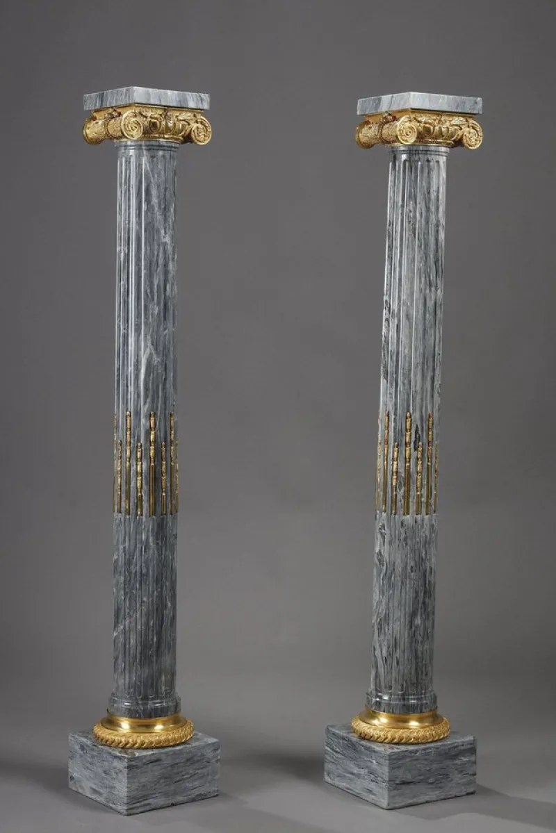 Pamono Fluted Marble Columns with Ionic Capitals, 1900, Set of 2> Pedestals And Columns