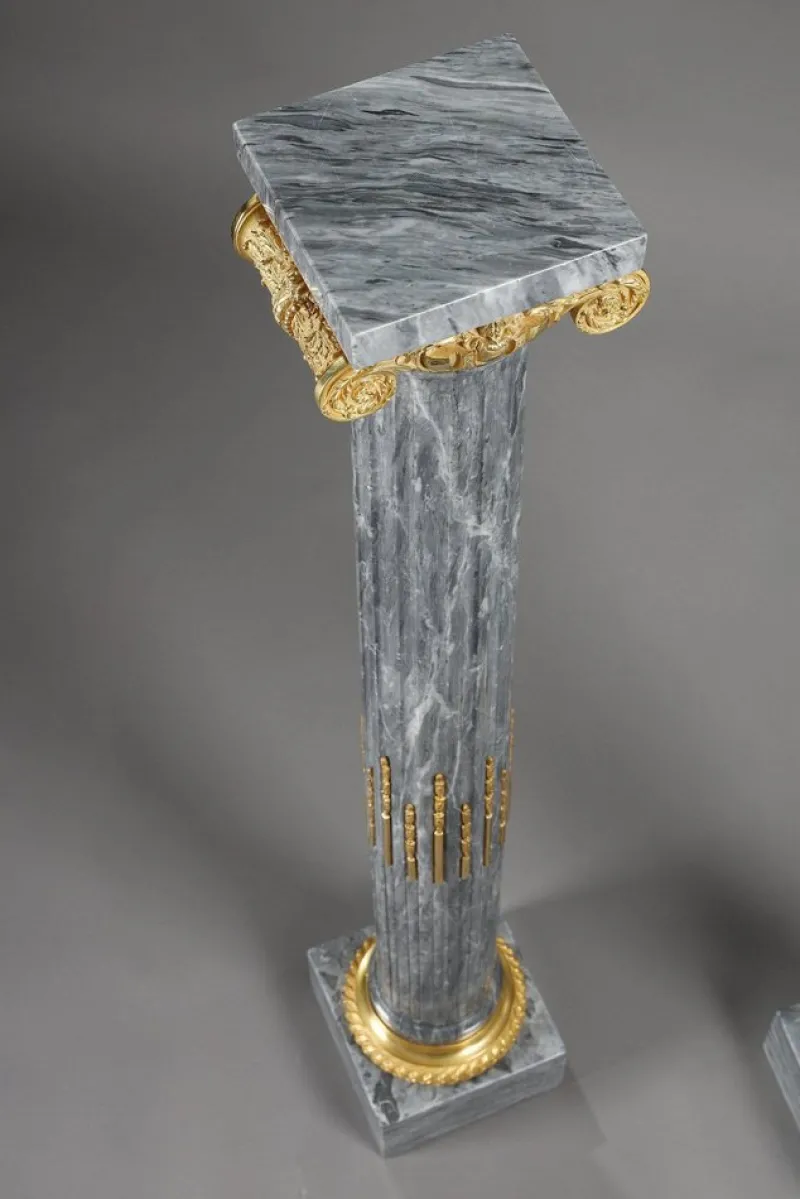 Pamono Fluted Marble Columns with Ionic Capitals, 1900, Set of 2> Pedestals And Columns