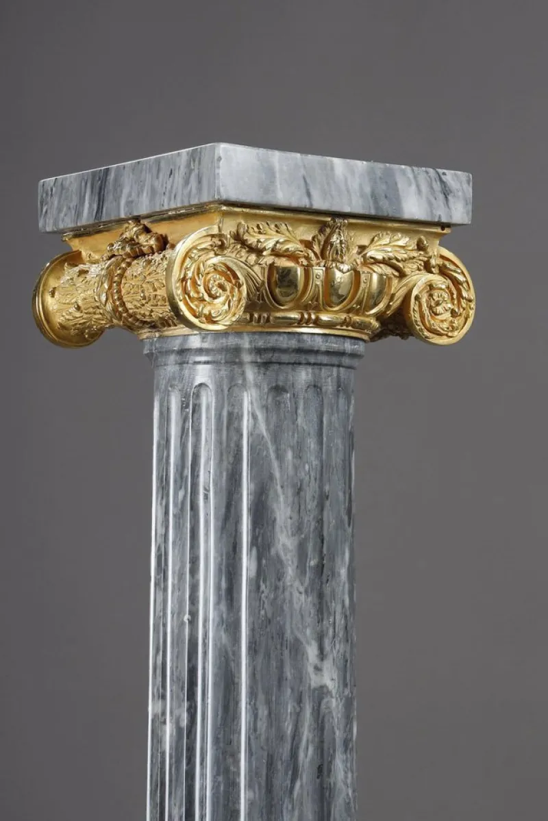 Pamono Fluted Marble Columns with Ionic Capitals, 1900, Set of 2> Pedestals And Columns