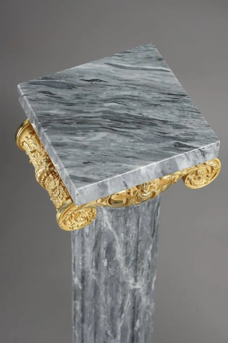 Pamono Fluted Marble Columns with Ionic Capitals, 1900, Set of 2> Pedestals And Columns