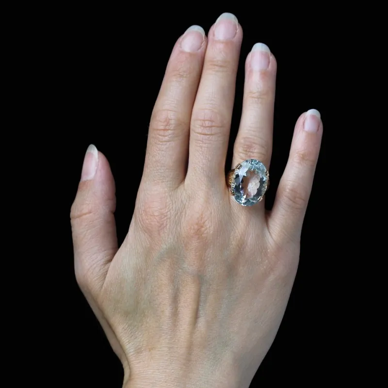 Pamono French 15 Carats Aquamarine 18 Karat Rose Gold Cocktail Ring, 1960s