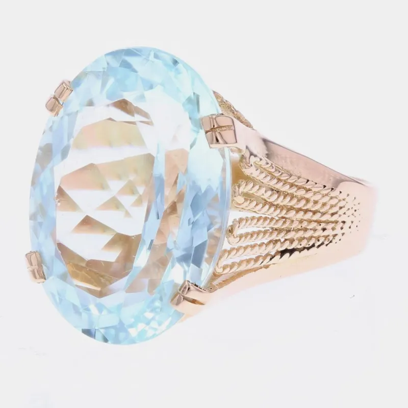 Pamono French 15 Carats Aquamarine 18 Karat Rose Gold Cocktail Ring, 1960s