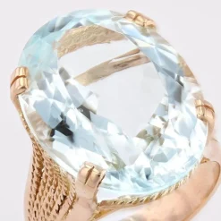 Pamono French 15 Carats Aquamarine 18 Karat Rose Gold Cocktail Ring, 1960s