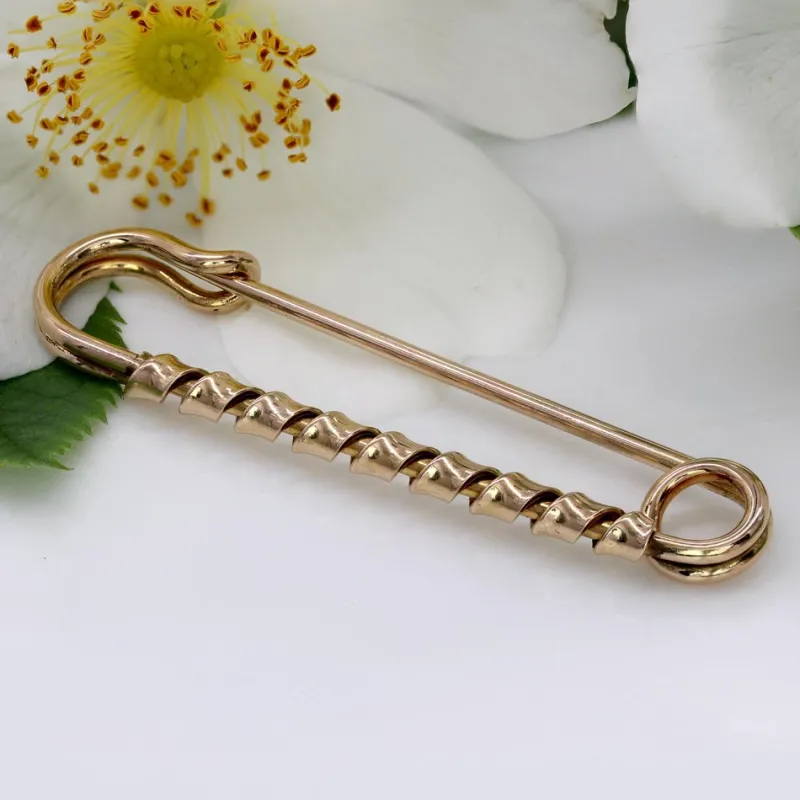 Pamono French 18 Karat Rose Gold Safety Pin Brooch, 1960s> Brooches