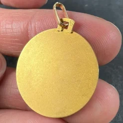 Sale Pamono French 18 Karat Yellow Gold Jesus Christ Crown of Thorns Charm Pendant by Sam Grün, 1920s