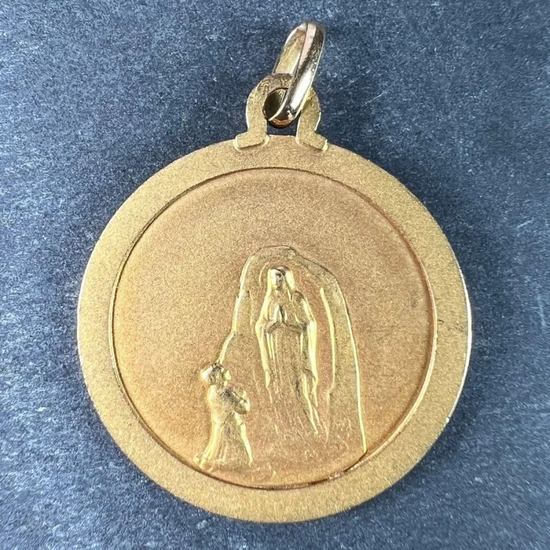 Sale Pamono French 18 Karat Yellow Gold Virgin Mary Medal Pendant Dropsy, 1950s