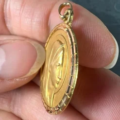Sale Pamono French 18 Karat Yellow Gold Virgin Mary Medal Pendant Dropsy, 1950s