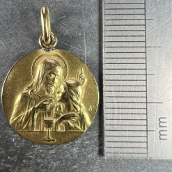 Best Pamono French 18 Karat Yellow Gold Jesus Christ Communion Medal Charm Pendant by Lasserre, 1930s