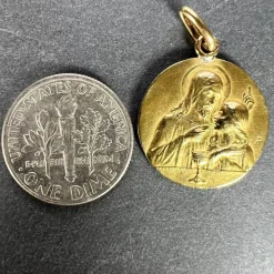 Best Pamono French 18 Karat Yellow Gold Jesus Christ Communion Medal Charm Pendant by Lasserre, 1930s
