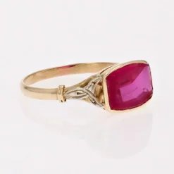 Discount Pamono French 18 Karat Yellow Gold Ring with Red Gem, 1930s